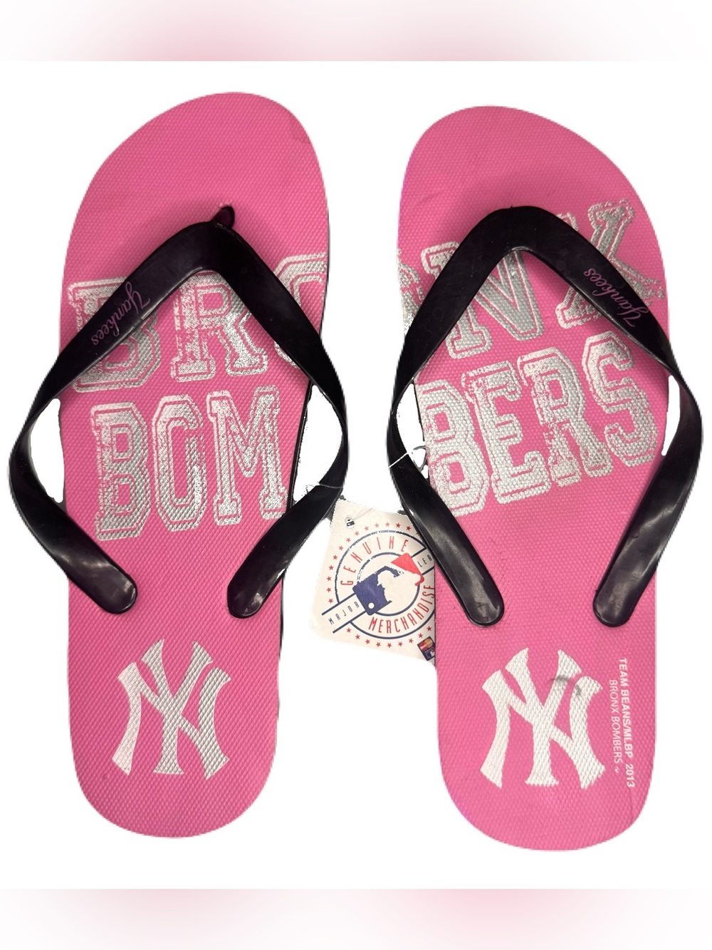 New York Yankees Licensed MLB "Bronx Bombers" Pink Women's Flip Flops NWT
